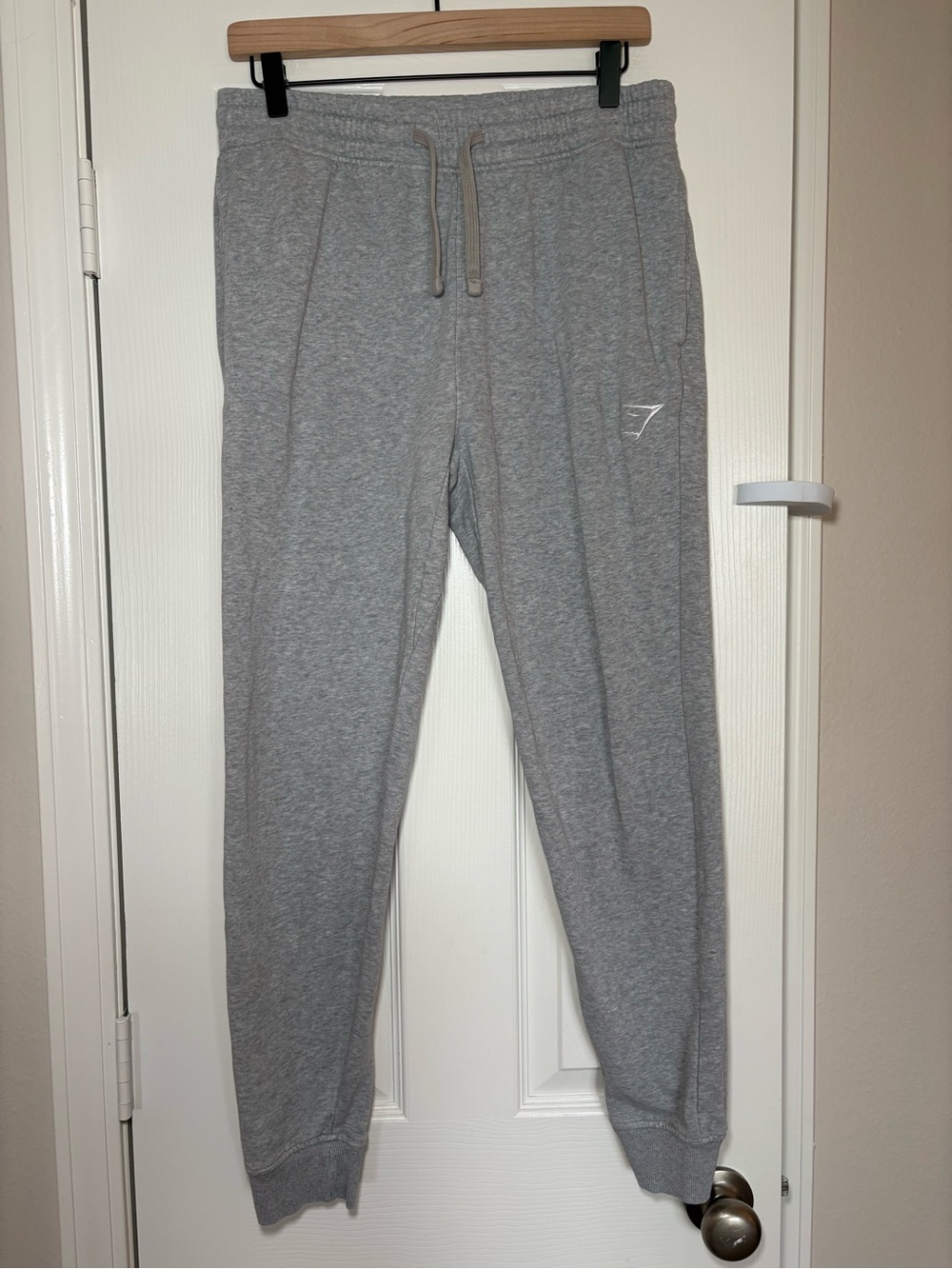 Gymshark Essentials Fleece Joggers Gray Sweatpants Medium